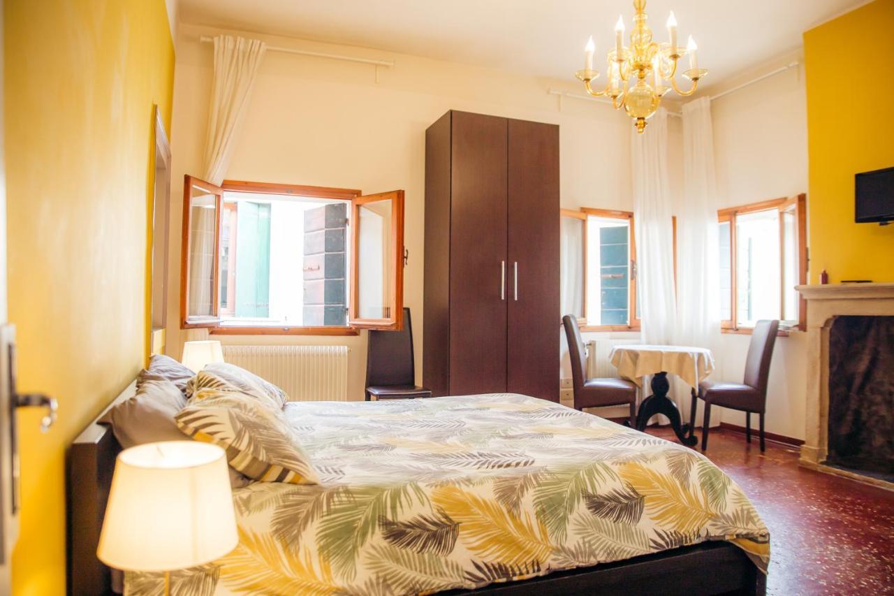 Residenza Quaggio Ca' Grimani Hotel Venice Luaran gambar